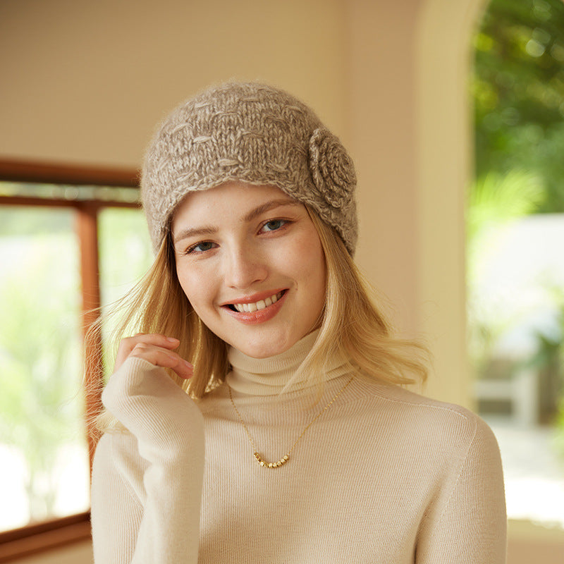 Cashmere hat, women's 100% pure cashmere, autumn and winter, handmade, three-dimensional flower knitting, hat knitted hat