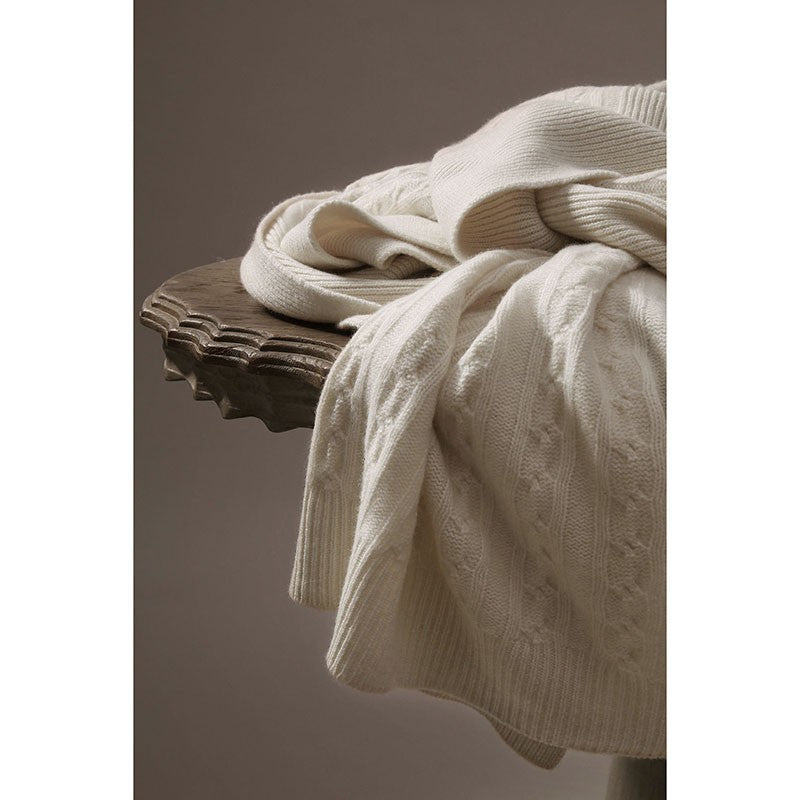 Knitted twisted flowers, thickened top cashmere, home pure cashmere blankets, sofa blankets